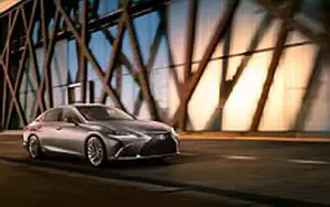   Lexus ES 300h - 2018