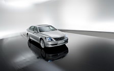   Lexus LS600h L - 2007