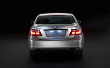   Lexus LS600h L - 2007