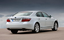   Lexus LS600h - 2007