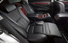   Lexus LS600h L - 2008