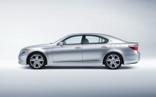   Lexus LS460 - 2009