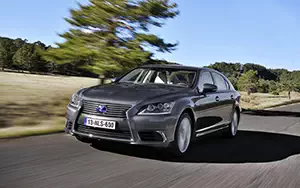   Lexus LS600h L - 2012