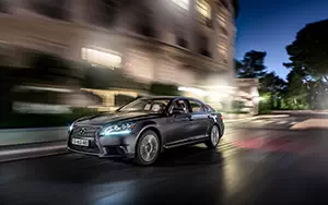   Lexus LS600h L - 2012