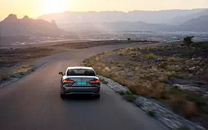   Lexus LS 500h AWD (Manganese Luster) - 2017