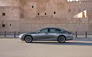  Lexus LS 500h AWD (Manganese Luster) - 2017