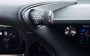   Lexus LS 500h AWD (Manganese Luster) - 2017