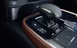   Lexus LS 500h AWD (Manganese Luster) - 2017
