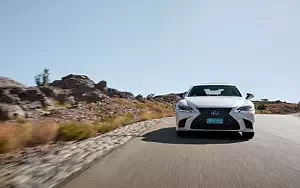   Lexus LS 500h AWD (Sonic White) - 2017