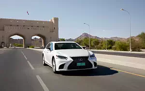   Lexus LS 500h AWD (Sonic White) - 2017