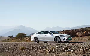   Lexus LS 500h AWD (Sonic White) - 2017