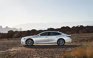   Lexus LS 500h AWD (Sonic White) - 2017