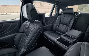   Lexus LS 500h AWD (Sonic White) - 2017