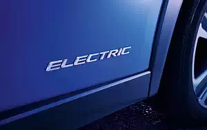   Lexus UX 300e - 2020