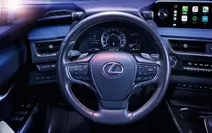   Lexus UX 300e - 2020