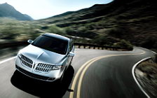   Lincoln MKT - 2011
