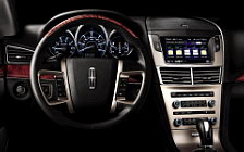   Lincoln MKT - 2011