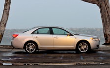   Lincoln MKZ - 2010
