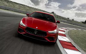 Обои автомобили Maserati Ghibli Trofeo - 2020
