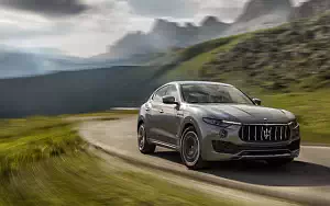 Обои автомобили Maserati Levante S Q4 GranLusso - 2017