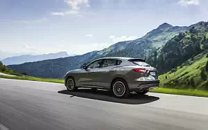 Обои автомобили Maserati Levante S Q4 GranLusso - 2017