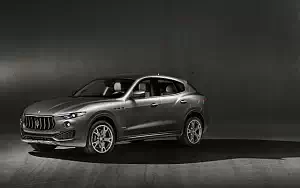 Обои автомобили Maserati Levante S Q4 GranLusso - 2017