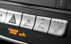   Mercedes-Benz GLE 500 e 4MATIC AMG Line UK-spec - 2015