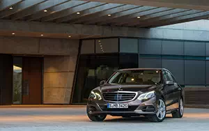 Обои автомобили Mercedes-Benz E300 BlueTEC HYBRID - 2013