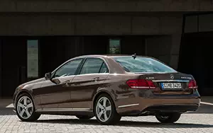 Обои автомобили Mercedes-Benz E300 BlueTEC HYBRID - 2013