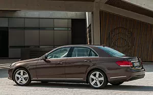 Обои автомобили Mercedes-Benz E300 BlueTEC HYBRID - 2013