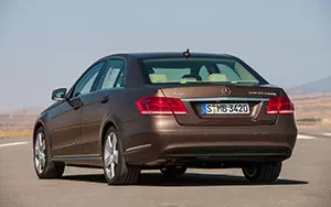   Mercedes-Benz E300 BlueTEC HYBRID - 2013