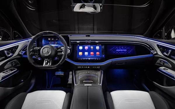   Mercedes-AMG E 53 HYBRID 4MATIC+ - 2024