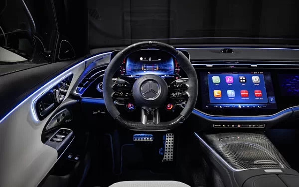   Mercedes-AMG E 53 HYBRID 4MATIC+ - 2024