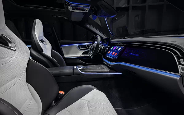   Mercedes-AMG E 53 HYBRID 4MATIC+ - 2024