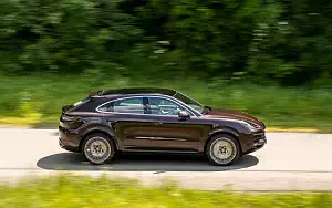   Porsche Cayenne Turbo Coupe (Mahogany Metallic) - 2019