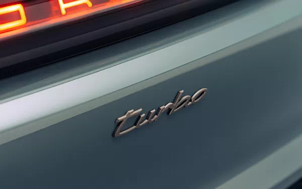 ���� ���������� Porsche Cayenne Turbo Electric - 2026