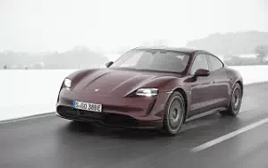 Обои автомобили Porsche Taycan (Cherry Metallic) - 2021