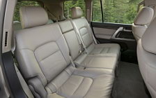   Toyota Land Cruiser 200 US-spec - 2008