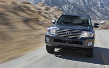   Toyota Land Cruiser 200 US-spec - 2013