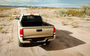 Обои автомобили Toyota Tacoma TRD Off-Road Access Cab - 2015