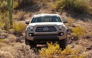 Обои автомобили Toyota Tacoma TRD Off-Road Access Cab - 2015