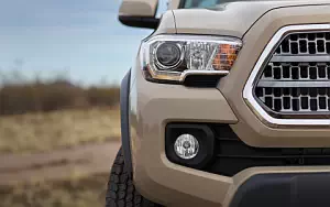   Toyota Tacoma TRD Off-Road Access Cab - 2015