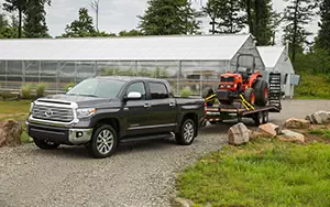   Toyota Tundra CrewMax Limited - 2014