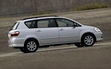 Toyota Avensis Verso - 2003