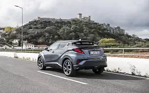   Toyota C-HR Hybrid (Grey) - 2019