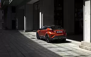   Toyota C-HR Hybrid - 2019