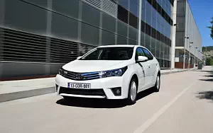   Toyota Corolla - 2013