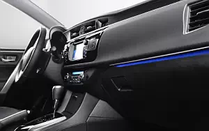 Обои автомобили Toyota Corolla - 2013