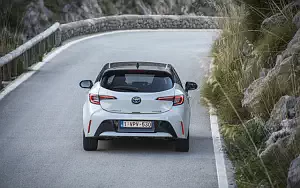 Обои автомобили Toyota Corolla Hatchback Hybrid 1.8L - 2019