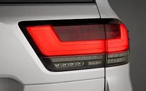   Toyota Land Cruiser - 2021